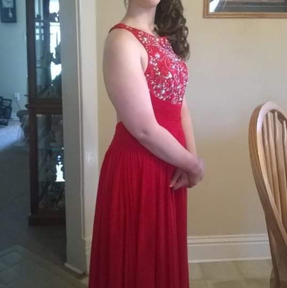 Prom Dress - Picture 2 of 3